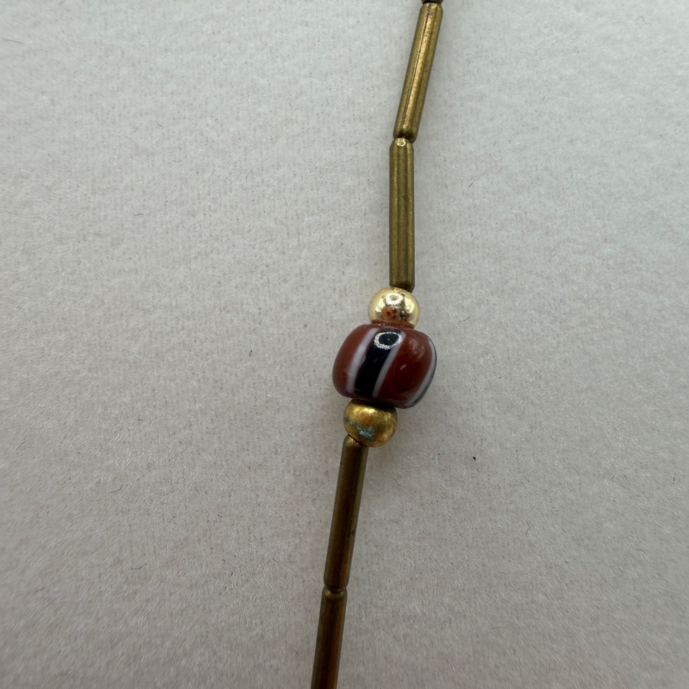 Vintage Gold Tone Brass? Metal Necklace Burgundy Striped Glass Bead Statement - Picture 5 of 8